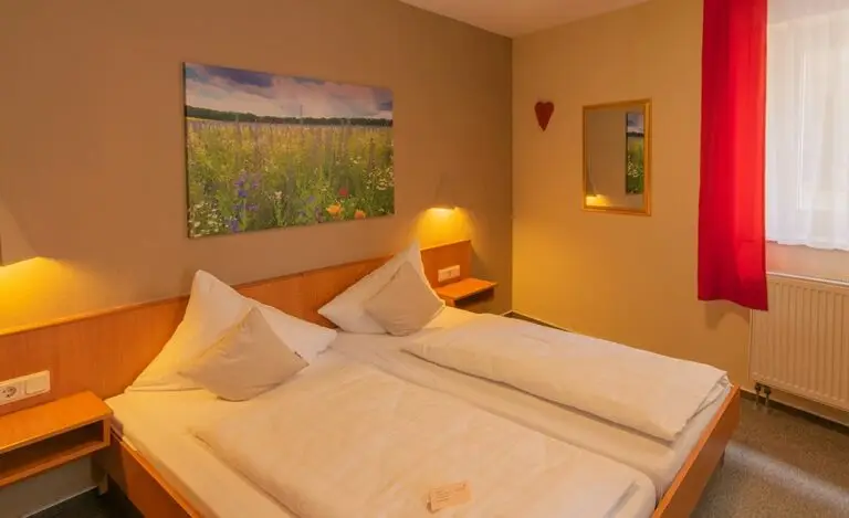 Business Zimmer-Gaestezimmer_Gasthaus_Hotel_Werbach_romantische_strae_franken_1