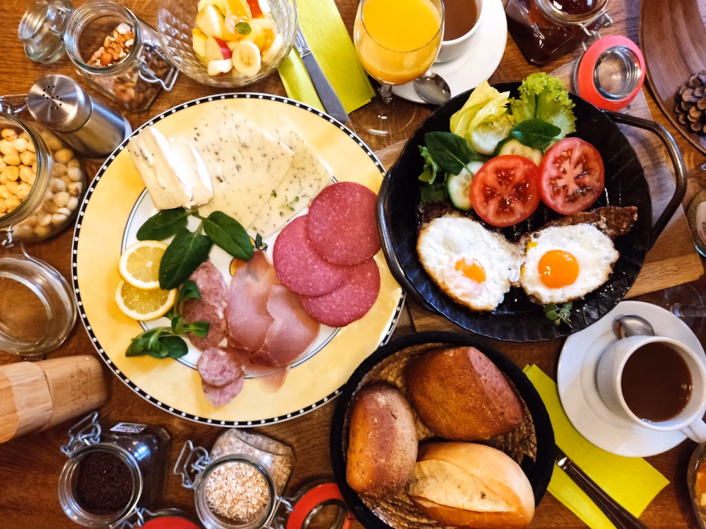 Frühstück im Gasthaus und Hotel Drei Lilien- Gute Laune Frühstücksbüffet