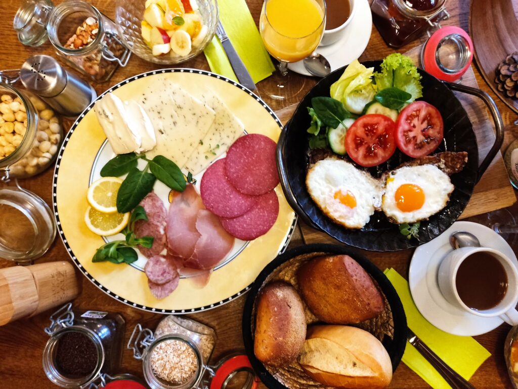 Frühstück im Gasthaus und Hotel Drei Lilien- Gute Laune Frühstücksbüffet